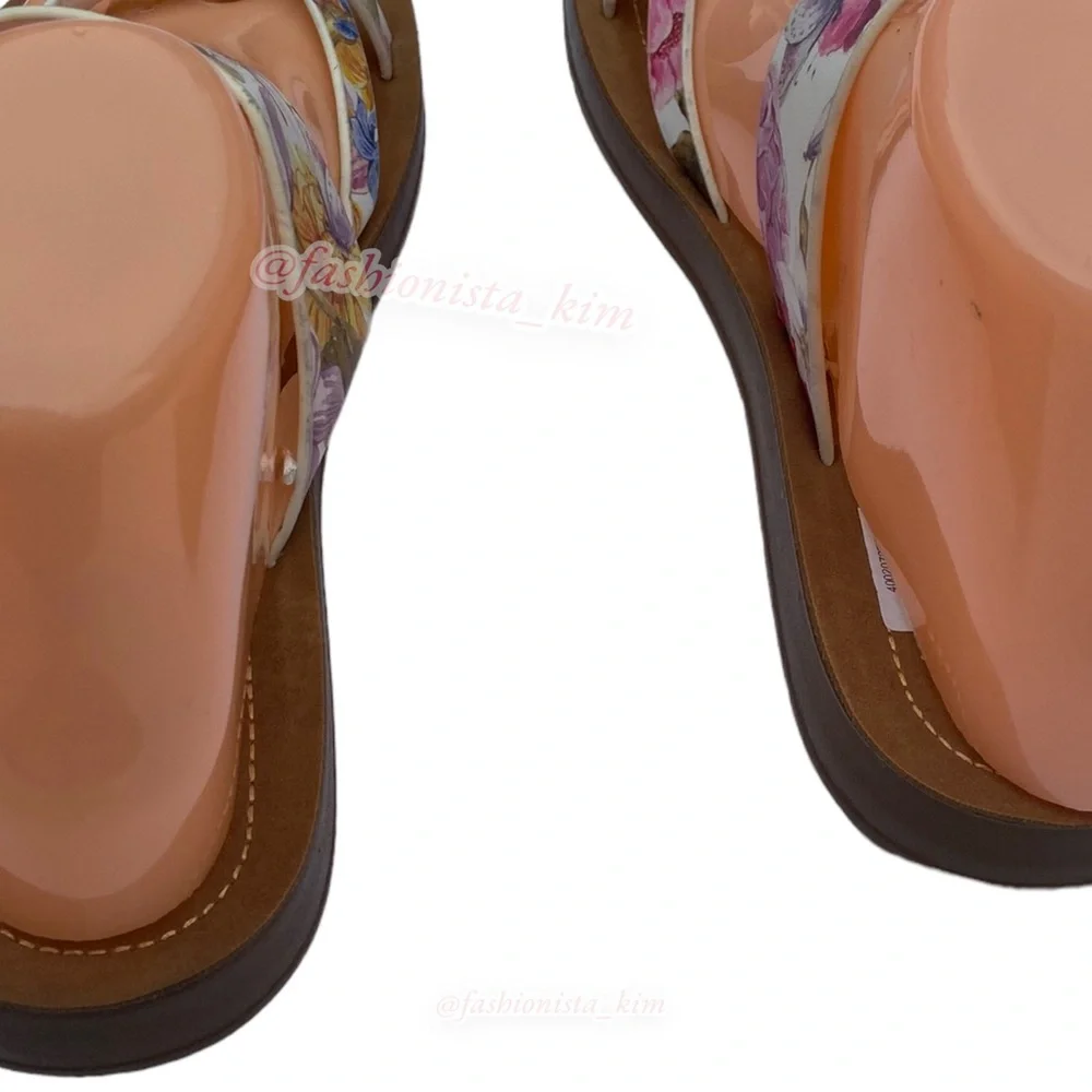 Madden Girl Womens floral Sandals - Picture 6 of 9